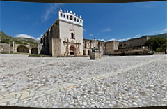  Convento de los Santos Reyes 